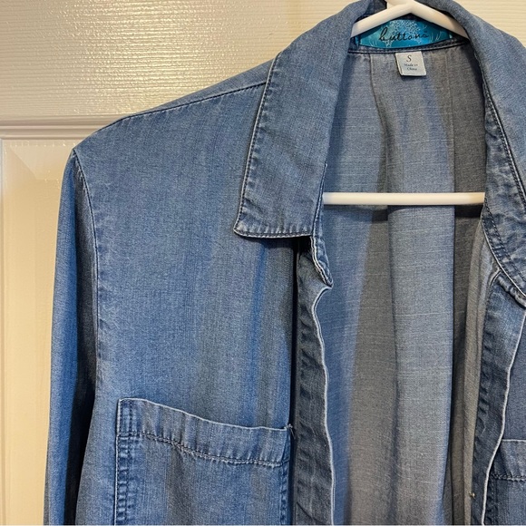 Buttons Jean Button Down Shirt - Picture 7 of 10